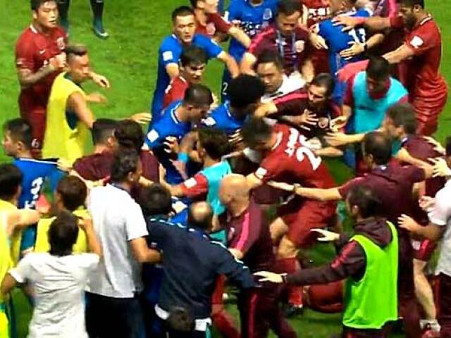 Oscar, Šanghaj, futbal, bitka