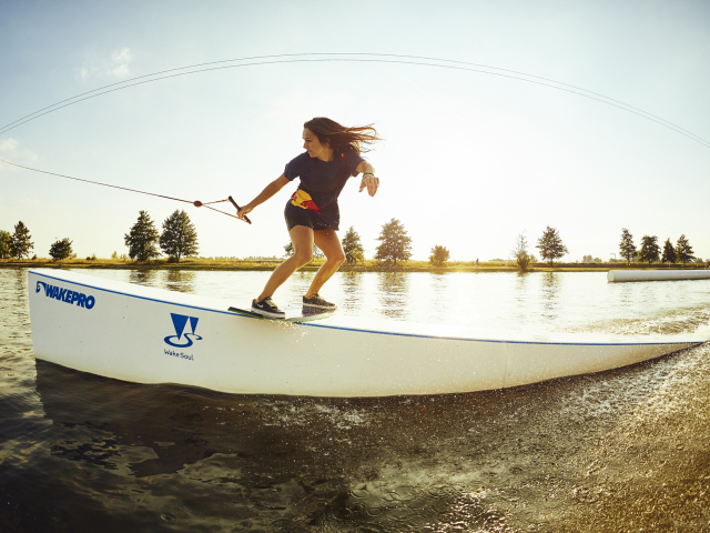 Zuzana Vráblová, wakeskating, wakeboarding