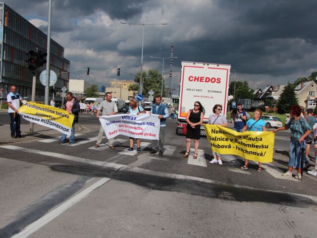 ružomberok, blokáda, protest, demonštrácia, diaľnice,