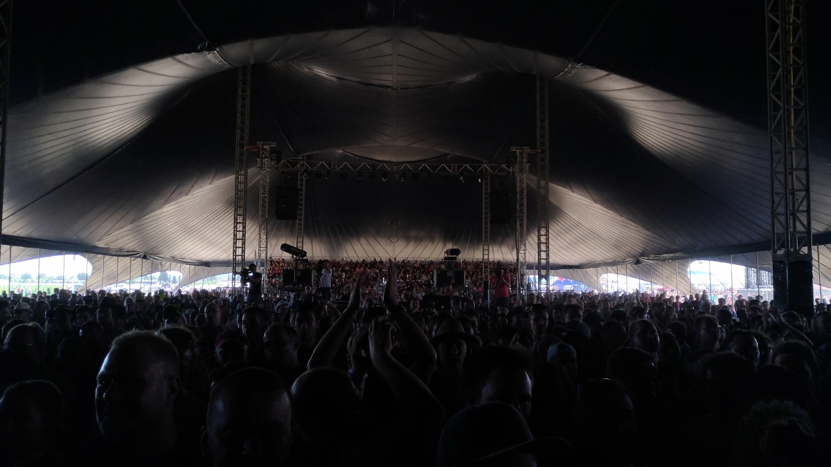 Blue stage bol svojou kapacitou obmedzený, no napriek tomu ohurujúci. Topfest