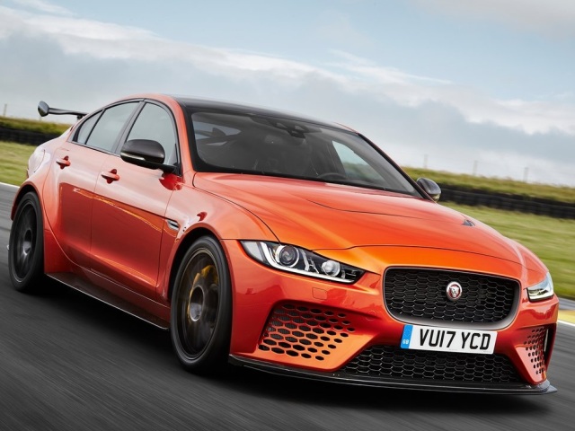 Jaguar-XE SV Project 8-2018-1024-02