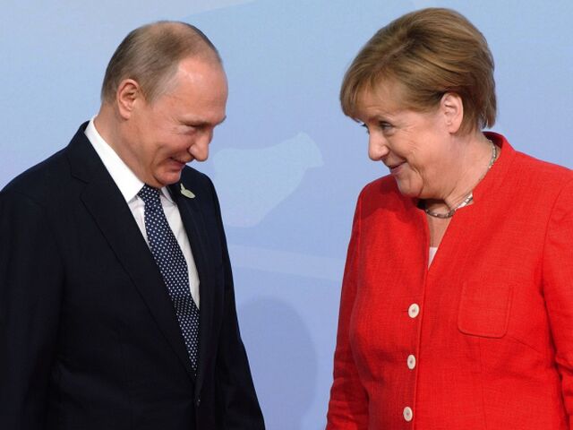 APTOPIX Putin Merkel G20 Germany