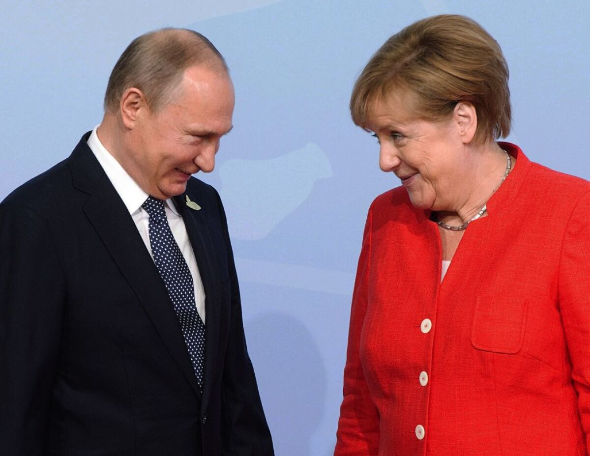 APTOPIX Putin Merkel G20 Germany