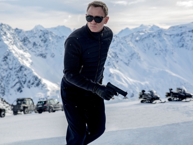 Daniel Craig