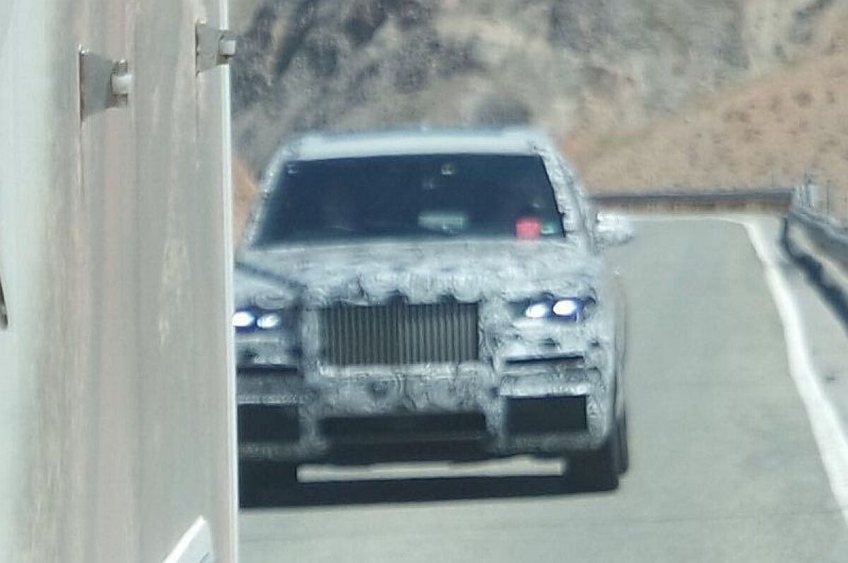 Rolls-Royce - Cullinan Death Valley