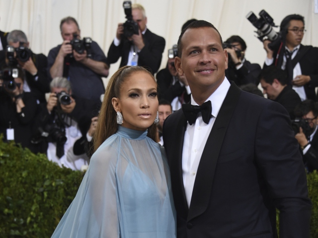 Speváčka a herečka Jennifer Lopez a jej partner Alex Rodriguez.