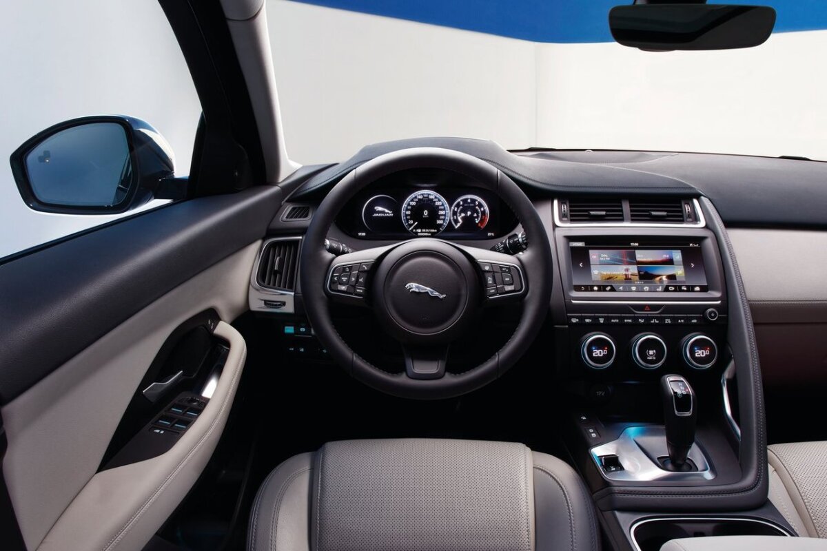Jaguar E-Pace - 2017