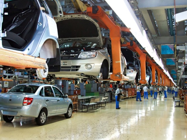 AvtoVaz: Lade hrozí prepad výroby. Peniaze na podporu predaja áut idú na vojnu