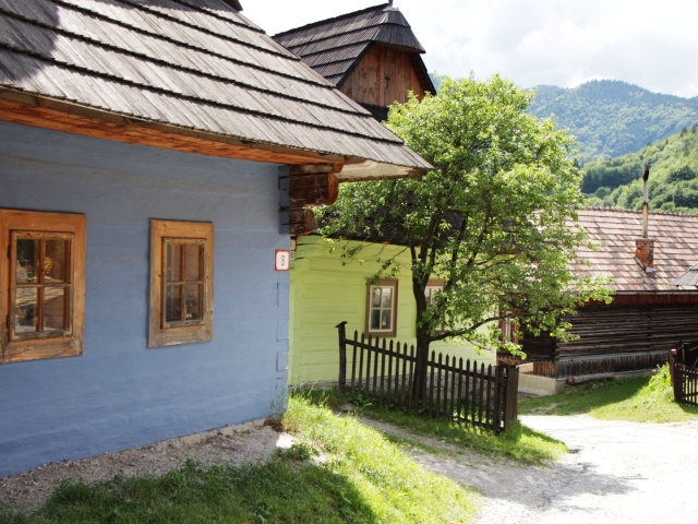 vlkolínec, domčeky