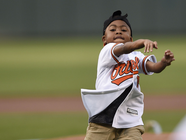dieťa, dve transplantované ruky, baseball, Zion Harvey