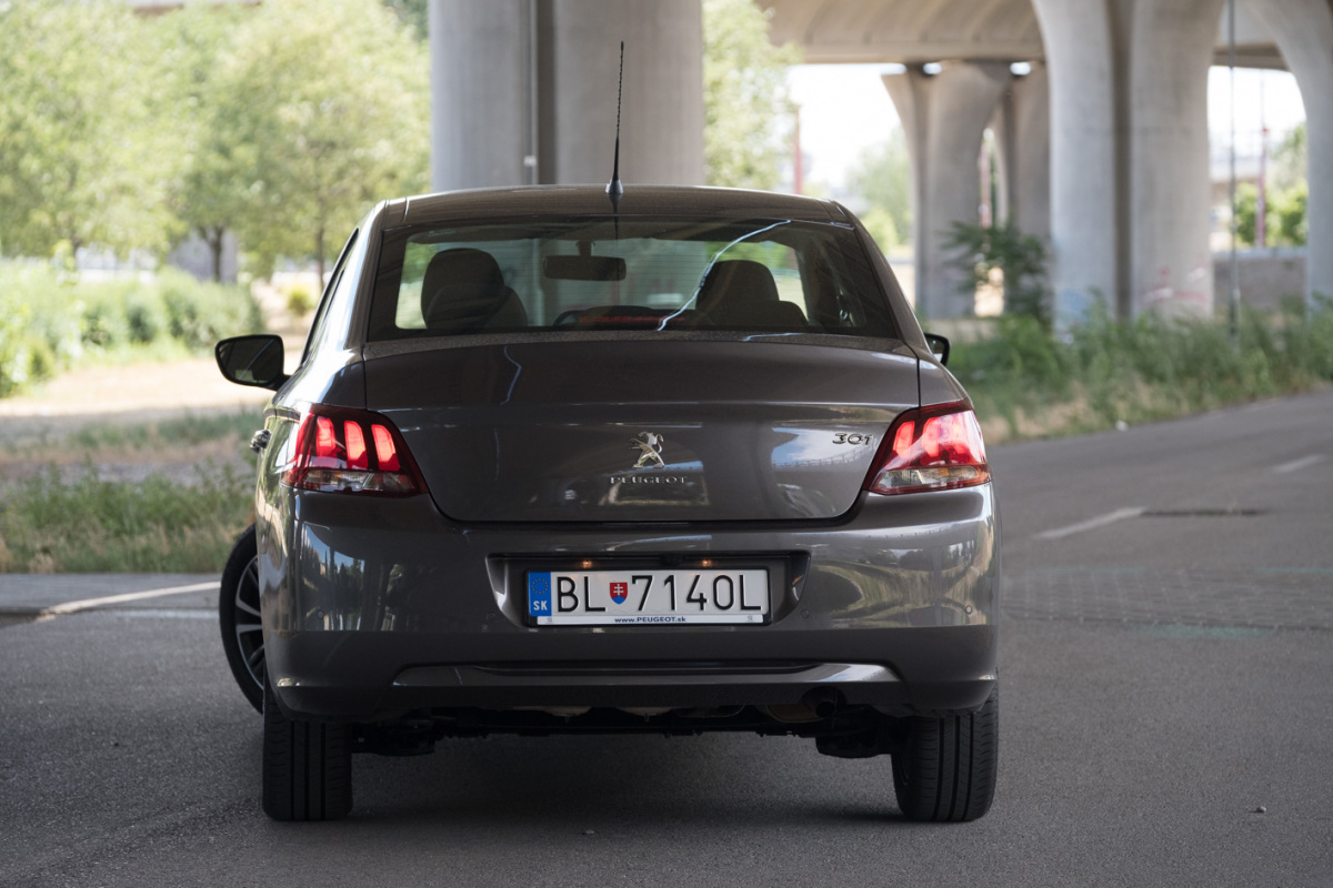 Peugeot 301