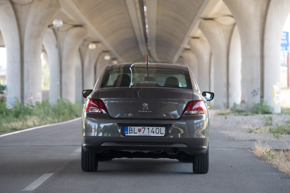 Peugeot 301