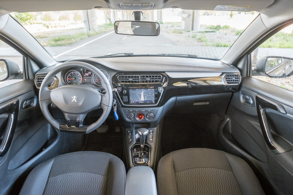 Peugeot 301