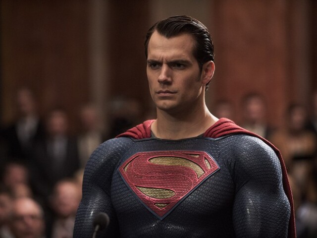 Herec Henry Cavill ako Superman. 