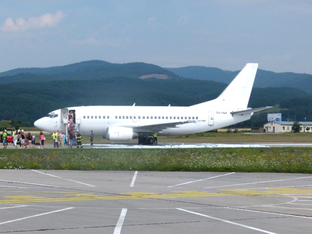 Zásah pri pristávaní civilného lietadla, lietadlo, boeing,