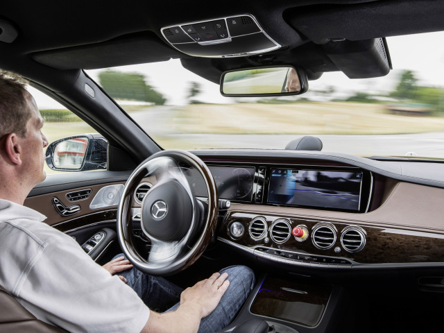 Mercedes-Benz S 500 INTELLIGENT DRIVE
