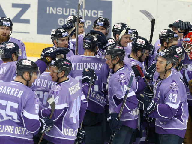 Hokej KHL Slovan-Dinamo Riga
