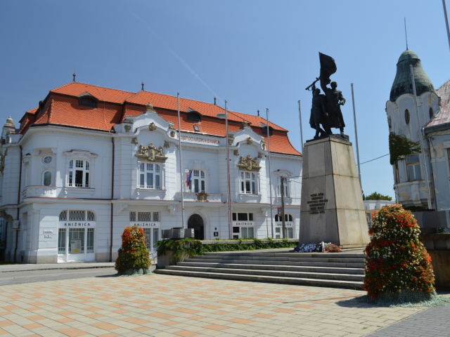 Pamätník osloboditeľov, Trnava