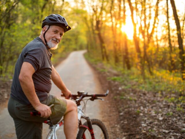 bicykel, cyklista, senior, šport, les, prilba, les, príroda, bicyklovanie, cyklistika