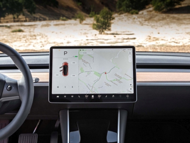 Tesla Model 3 - 2017