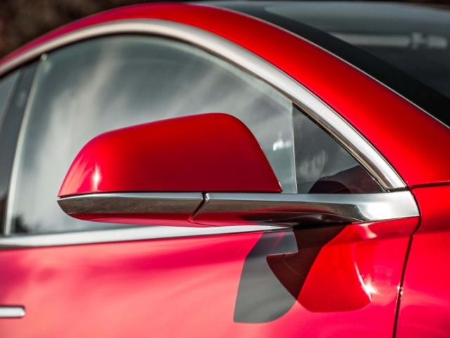Tesla Model 3 - 2017