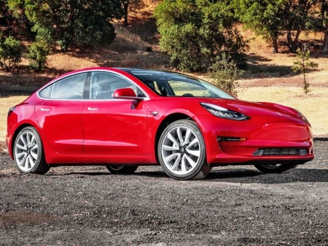 Tesla Model 3 - 2017