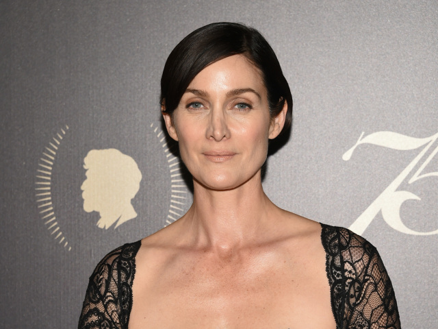 Herečka Carrie-Anne Moss na zábere z roku 2016. 