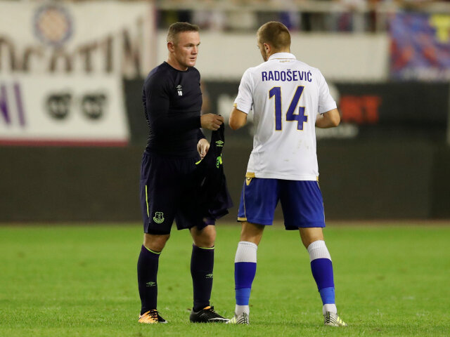 Wayne Rooney, Josip Radoševič