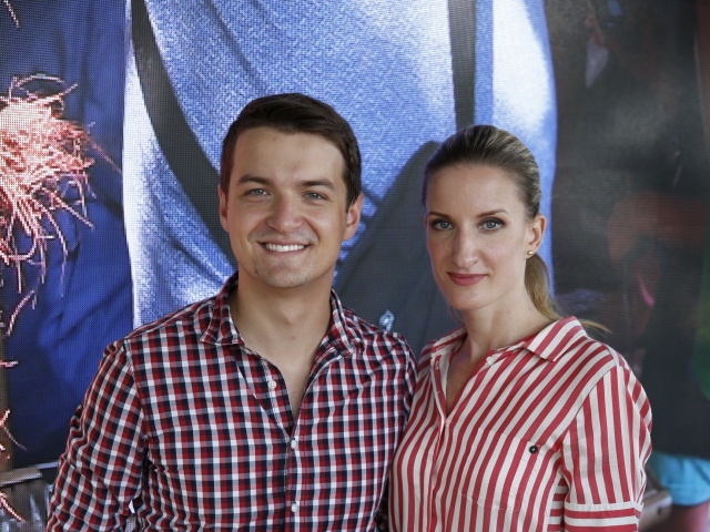 Manželia Adela Banášová a Viktor Vincze vyzerali na DOD veľmi spokojne. 