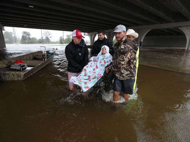 Harvey, Houston, USA, evakuacia