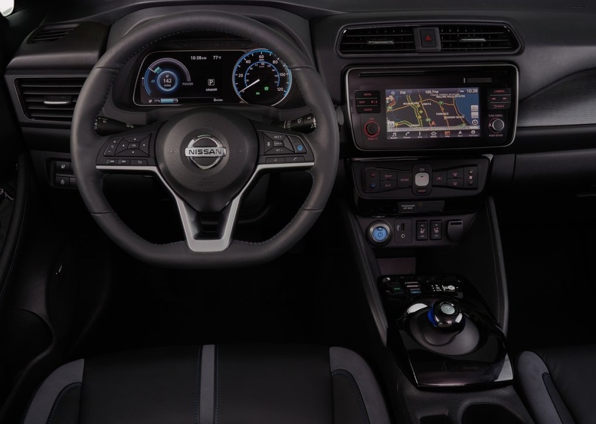 Nissan-Leaf-2018-1024-25