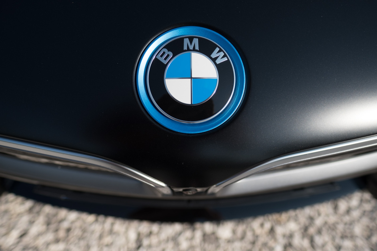 BMW i8