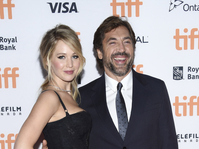 Herečka Jennifer Lawrence a jej kolega Javier Bardem.