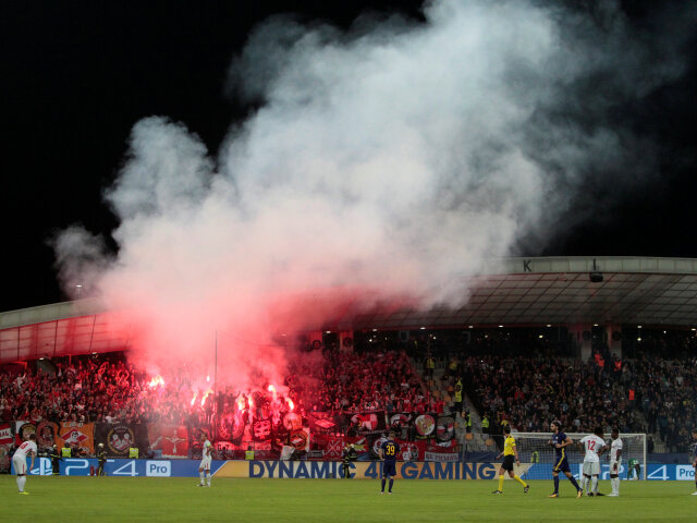 Spartak Moskva, fanúšikovia, pyrotechnika