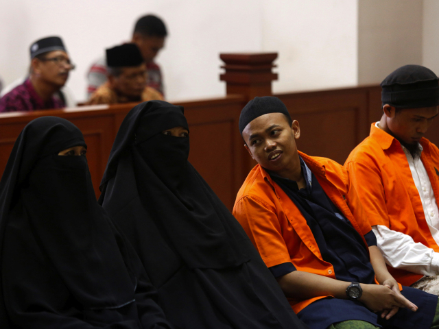 Dian Yulia Novi, atentatnicka, is, jakarta, islamsky stat, extremizmus, sud, sudny proces