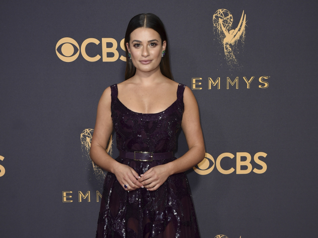 Herečka Lea Michele v šatách z dielne Elie Saab. 