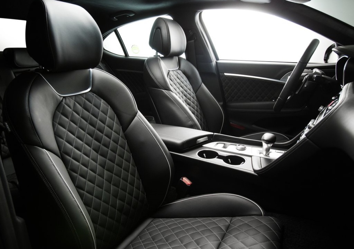 Genesis-G70-2018-1024-0b