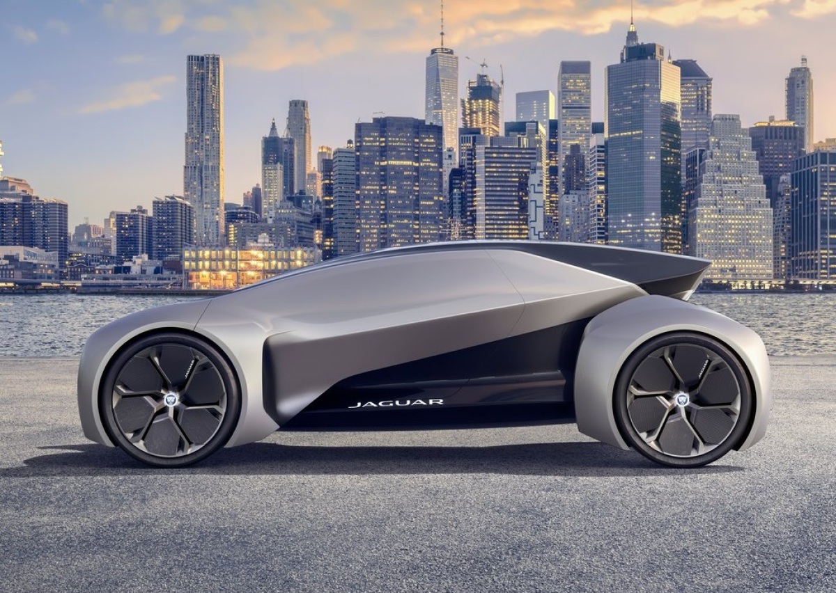 Jaguar-Future-Type Concept-2017-1024-03