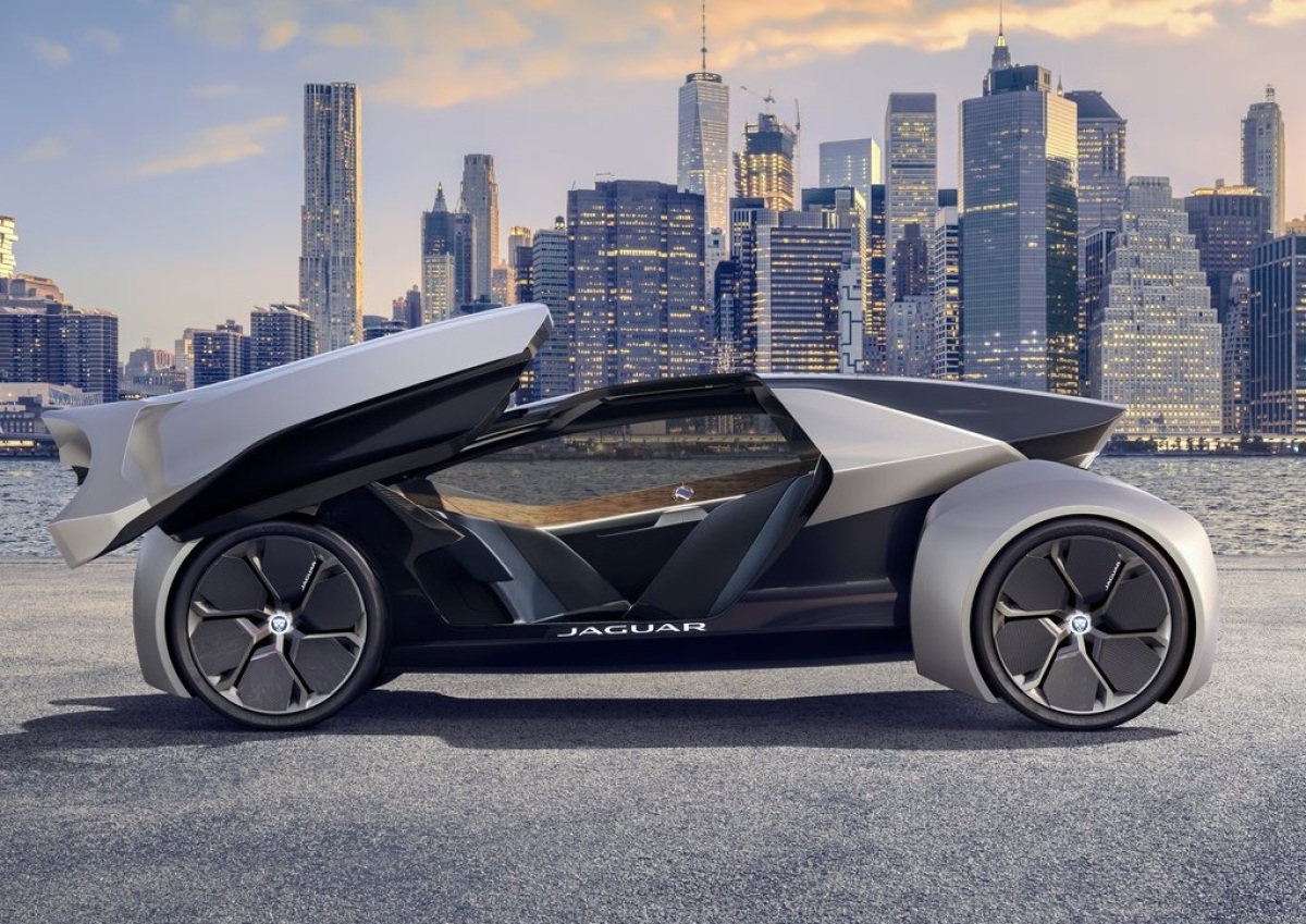 Jaguar-Future-Type Concept-2017-1024-04