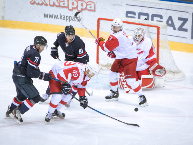 HOKEJ-KHL: Bratislava - Moskva