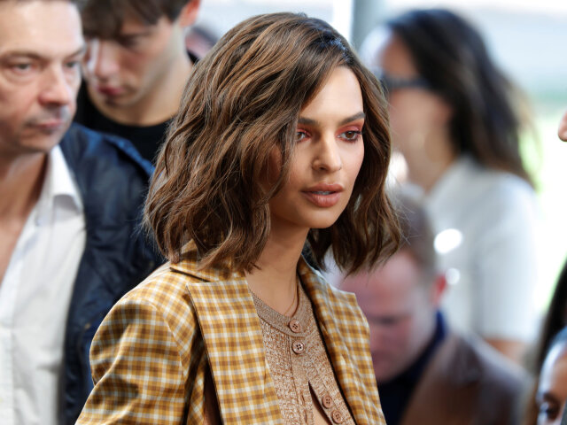 Emily Ratajkowski