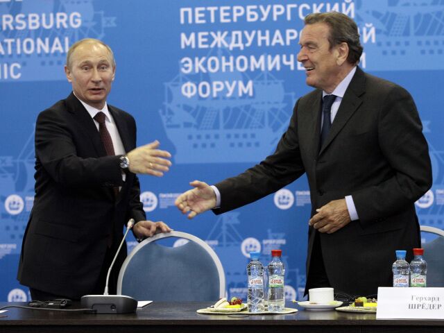Ekonomické fórum Petrohrad, Gerhard Schroder, Putin