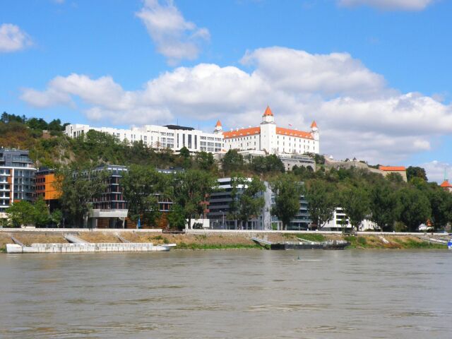 Bratislava, Dunaj, Bratislavský hrad