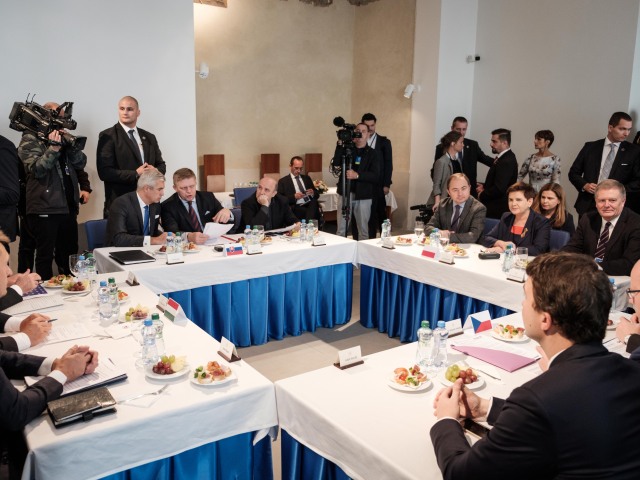 summit za rovnakú kvalitu produktov pre všetkých, Fico, Szydlová, Sobotka, Orbán, Jourová