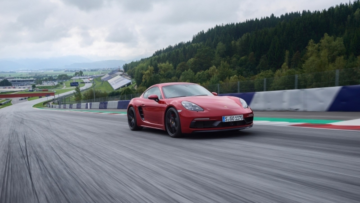 Porsche 718 Boxster a Cayman GTS 2017 prvni sada 03 800 600