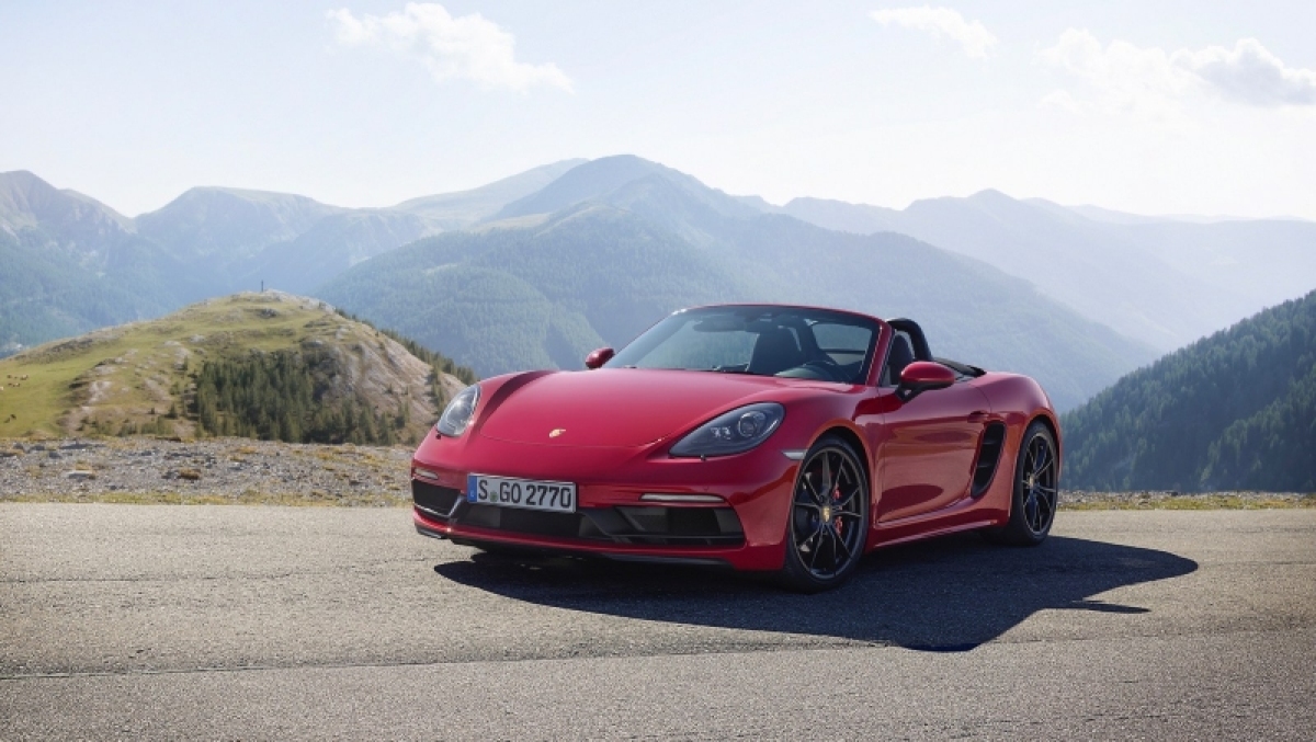 Porsche 718 Boxster a Cayman GTS 2017 prvni sada 15 800 600