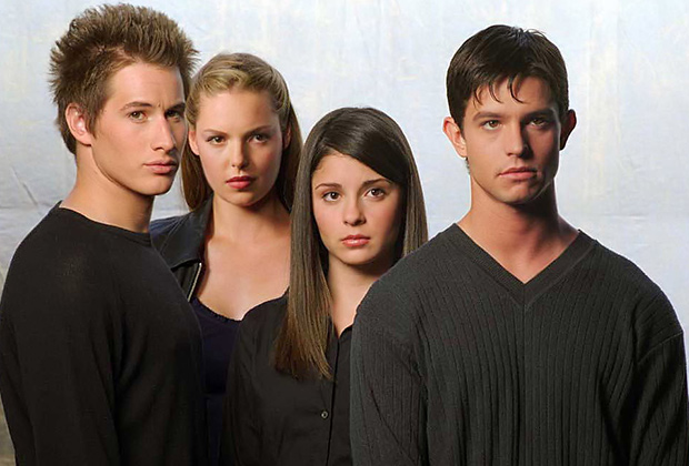 Seriál Roswell naštartoval hercom kariéru. Zľava: Brendan Fehr, Katherine Heigl, Shiri Appleby, Jason Behr.