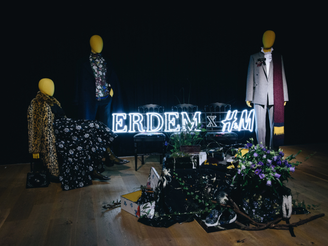 Atmosféra na predstavení kolekcie Erdem x H&M v Bratislave.