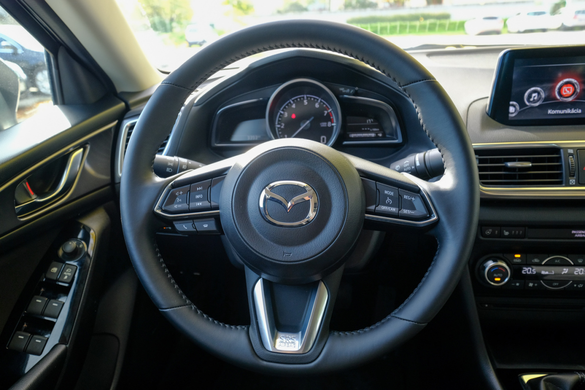 Mazda 3 sedan