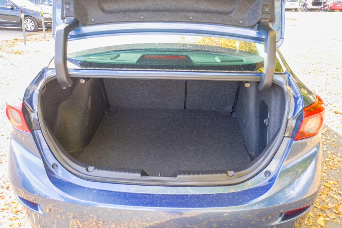 Mazda 3 sedan